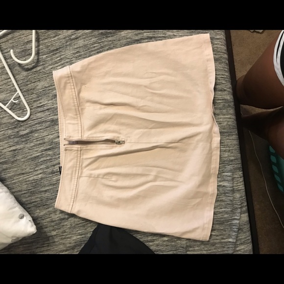 Skirt - Picture 2 of 3